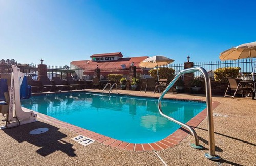 Rayne Hotel | Best Western Rayne Inn