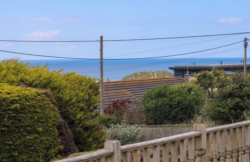 Holywell House | BETHANY BAY VIEW, pet friendly, with a garden in Holywell Bay