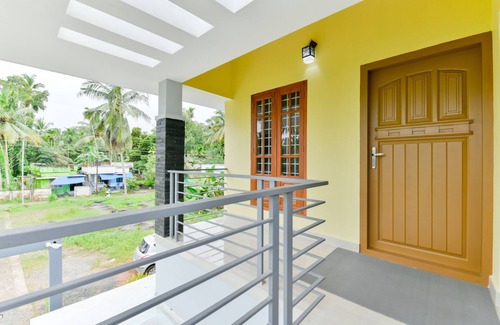 Kochi Apartment | Bethel Gardens Top View provides you a comfy stay in the middle of foliage.