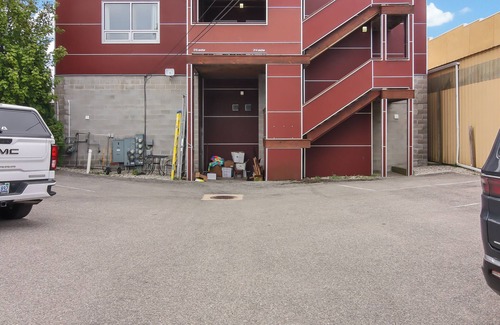 Frankfort Apartment | Betsie Harbor Lodging- Unit 1. Spacious apartment with access to Main Street