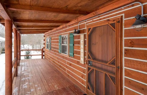 Thompsonville Cabin | Betsie River Log Cabin near Crystal Mountain!