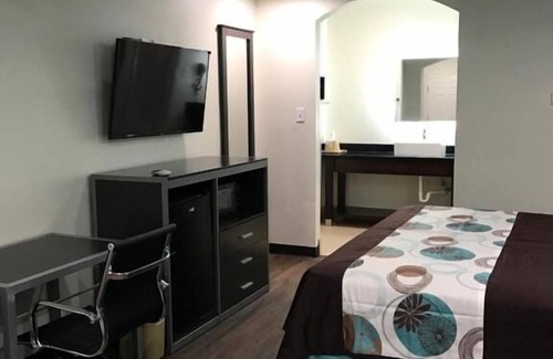 Spring Resort | Better Choice For Your Vacation! Great Unit! Close to TGR Exotics Wildlife Park!