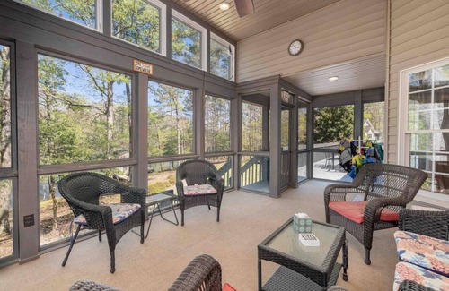 Wise House | Better Lake than Never/3 bedroom W/Boat Options!