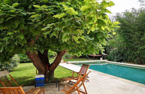 Ales House | Between Cevennes and Sea, town house with garden and swimming pool (6 people)