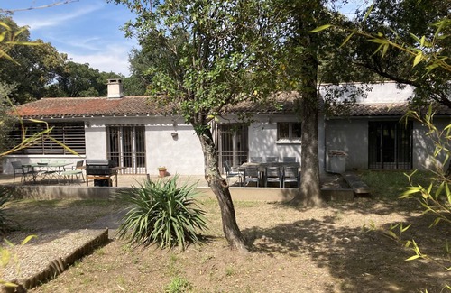 Collias Villa | Between Uzès and Pont du Gard, a haven of peace with swimming pool