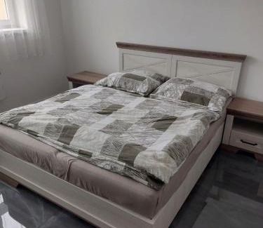 Piestany Apartment | Bezbariérový apartmán Lodenica - v tesnej blízkosti Adelli centra
