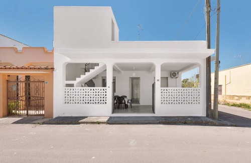 Casalabate House | Bianca House by BarbarHouse