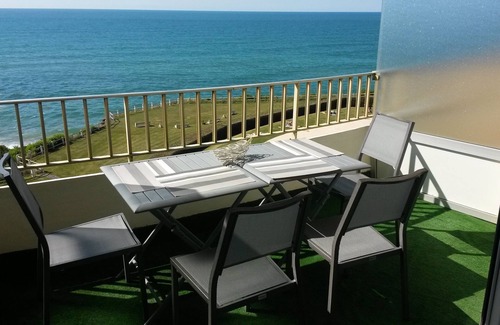 Biarritz City Centre Apartment | BIARRITZ FACE MER GD APPT T3 STANDING PLAGES PISCINE TENNIS