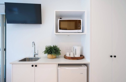 Bicheno Apartment | Bicheno Ocean Views Apt 2 - Freycinet Holiday Houses