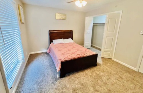 Harlingen House | Big 2 story house 3000sqft home Shoebox home