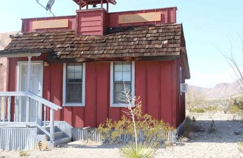 Study Butte-Terlingua Cabin | Big Bend Lodging at Ten Bits Ranch | Room #2 (The School House)