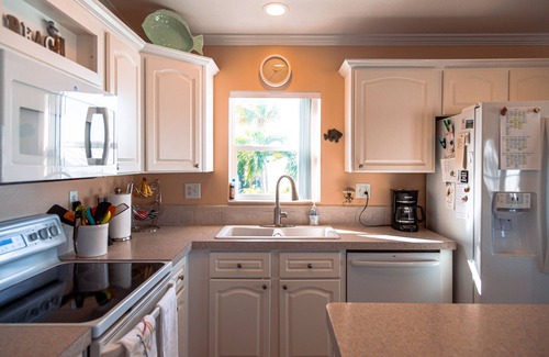 Cudjoe Key House | BIG BLUE waits for you in the sunny Keys