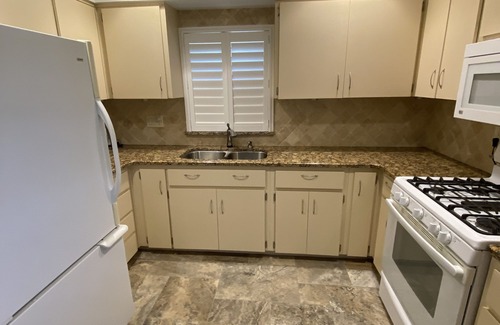 Crystal Shores House | Big Home Crystal River on Main River-Amazing Views-Heated Pool-fire pit-kayaks