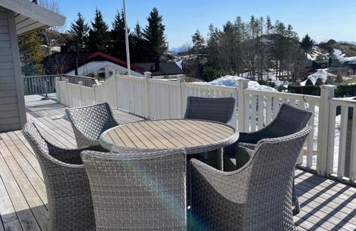 Vagan Apartment | Big house in the middle of Lofoten