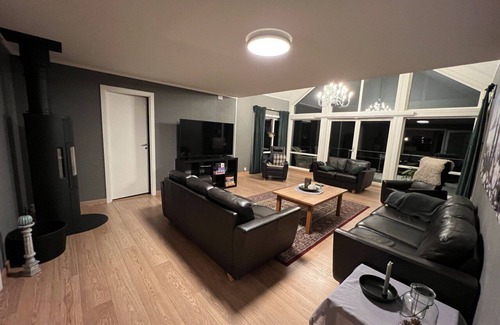 Stord House | Big modern house with nice view to the fjord