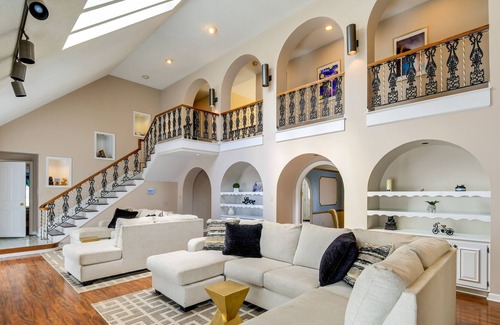 Andover House | Big Stone Gap Mansion: Private Pool & Home Theater