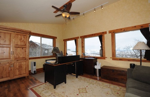 Kamas Cabin | BIG TINI CABIN for Rent Long Term Preferred