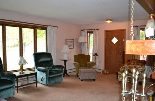 Bigfork House | *** BIG TURTLE LAKE FISHING & PONTOON RENTAL***
