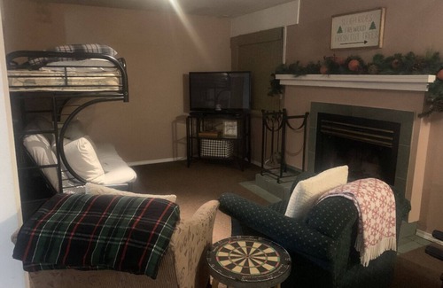 Snow Pine Estates Ski Chalet | Big White Chalet