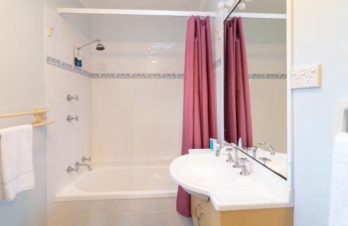 Manning Point Resort | BIG4 Manning Point Holiday Park