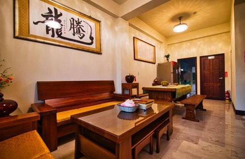 Jinning House | Bihaiju B&B