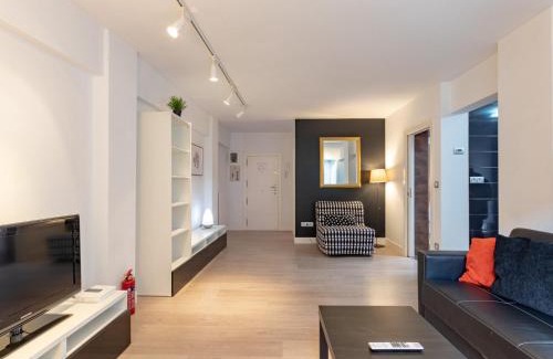 Deusto Apartment | Bilbao Sarriko - Deusto by Aston Rentals
