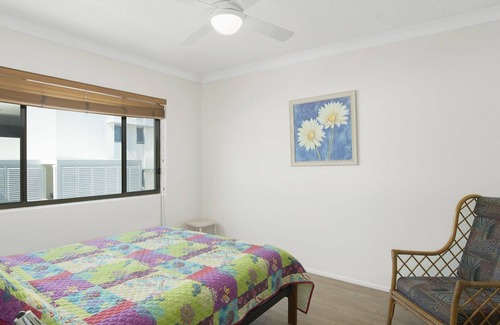 Bilinga Apartment | BILINGA GARDENS, UNIT 7 - Simple unit right on Bilinga Beachfront