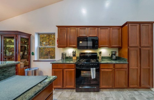 Pinetop-Lakeside Cabin | Billy Creek/3 BR & 2BA/Xmas Time/Fireplaces