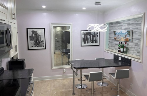 Wilton Manors House | Billy's Resort -Men only-Clothing optional-Triad Bungalow