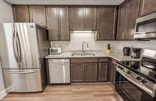 Clarksville Apartment | Biltmore Luxury 1513 #7 Townhomes l 2Bd 2 Bth