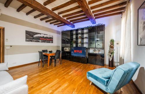 Old Town Apartment | Binario 11 - Centro, Stazione, Netflix