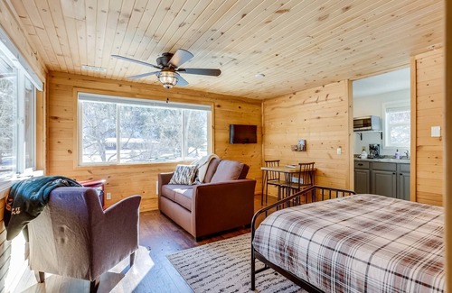 Lyons Cabin | Birch Cabin-RMNP-MTN VIEWS-River COLD PLUNGE SPOT!