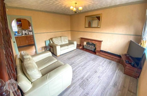 Warrington House | Birchwood Private Room for Homestay 2