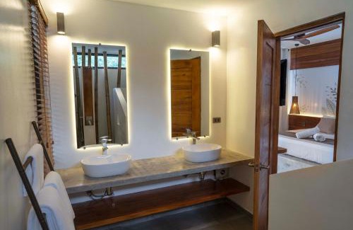 Tawala Hotel | Bird of Paradise