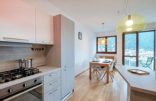 Como Apartment | Bird's Eye View - My Home In Como