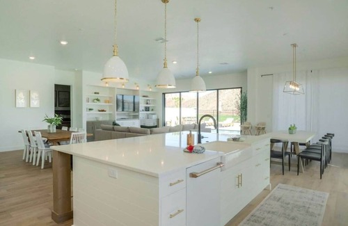 Washington House | Birdie On The 8th | Private Pool/Hot Tub