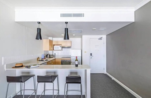 Darwin City Centre Apartment | Birds eye Views from Chic Harbourside Abode