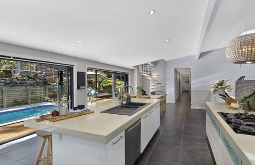 Blackwall House | Birdsong Retreat Umina Beach