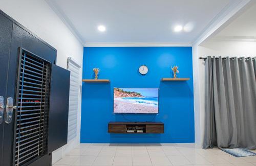 Si Rusa House | Biru Home Port Dickson 15 pax