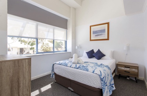 South Fremantle Apartment | Biscuit Factory: 2 BR, 1 BA Apartment in South Fremantle, Sleeps 4