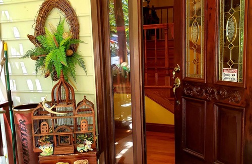 Bruin House | Bit O' Time Vintage Lake Retreat Grayson/Olive Hill KY. Sleep 20, 6 bdrm, 5 bath