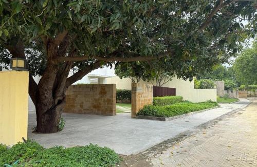 Devdholera House | BK's Villa Golf - By the 7th Hole