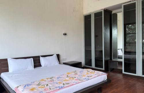 Devdholera House | BK's Villa Golf - By the 7th Hole