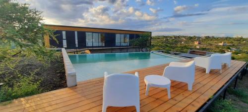 Villa Parque Siquiman House | BLACK BOX CABAÑAS A