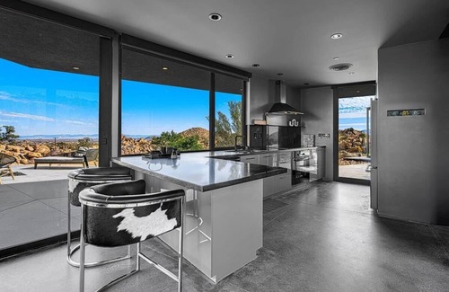 Yucca Valley House | Black Desert House ft in Architectural Digest