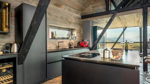 Mils Ski Chalet | Black Diamond Chalet