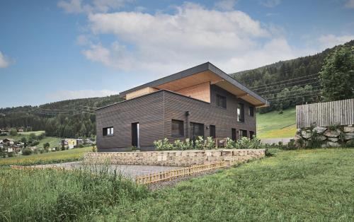 Tulfes Apartment | Black Forest Lodges - gehobene Ferienwohnungen mit Privatsaunas