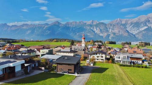 Tulfes Apartment | Black Forest Lodges - gehobene Ferienwohnungen mit Privatsaunas