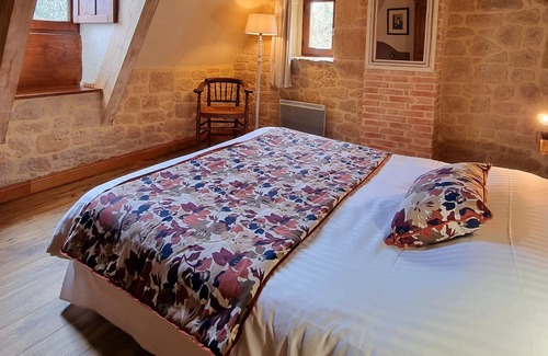 Saint-Crepin-et-Carlucet House | BLACK PERIGORD CLOSE SARLAT CHARMING GITE IN PARK WITH SWIMMING POOL