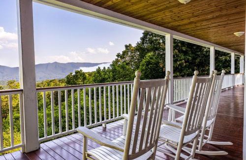 Black Mountain House | Black Mountain Overlook